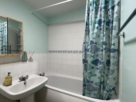 2 Bed Flat, Ferguson Close, E14 - Photo 3