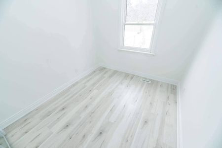 For Lease - 66 Corby Crescent, Brampton, Ontario - Photo 3