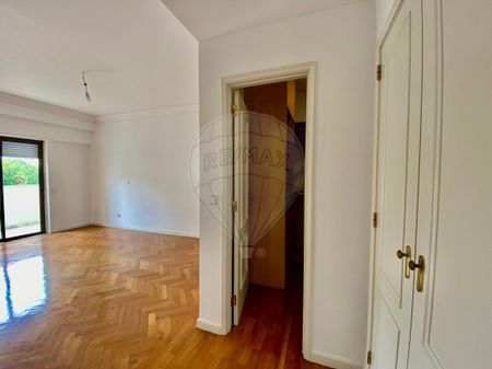 Apartamento T4 em Lisboa - Photo 4