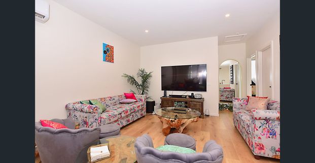 Modern 4-Bedroom Townhouse in the Heart of Keysborough - Photo 1