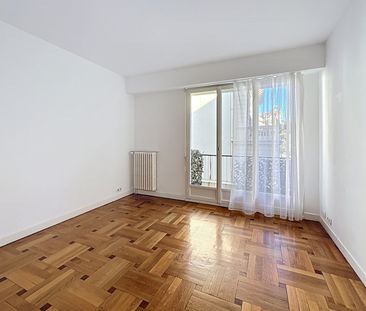 Location Appartement 3 pièces 71m² NICE 06000 - Photo 6