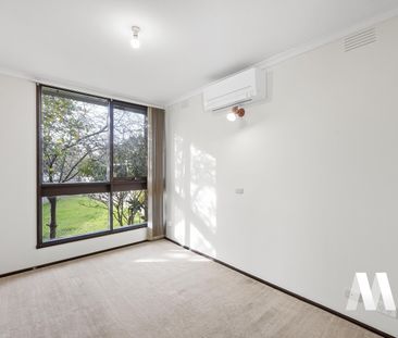 8 Shalimar Court, Vermont South VIC 3133 - House For Rent | Domain - Photo 2