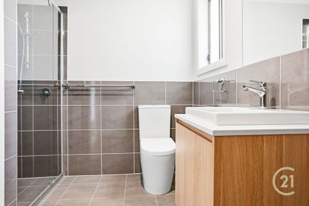 Apply Now - Century 21 &vert; the Paramount Group &lpar;Detached Granny Flat&rpar; - Photo 5