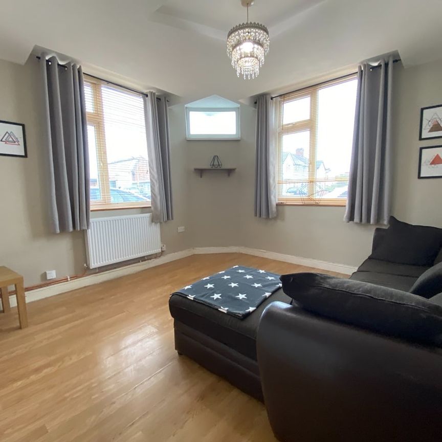 1 Bed Flat, Erith Road, LE2 - Photo 1