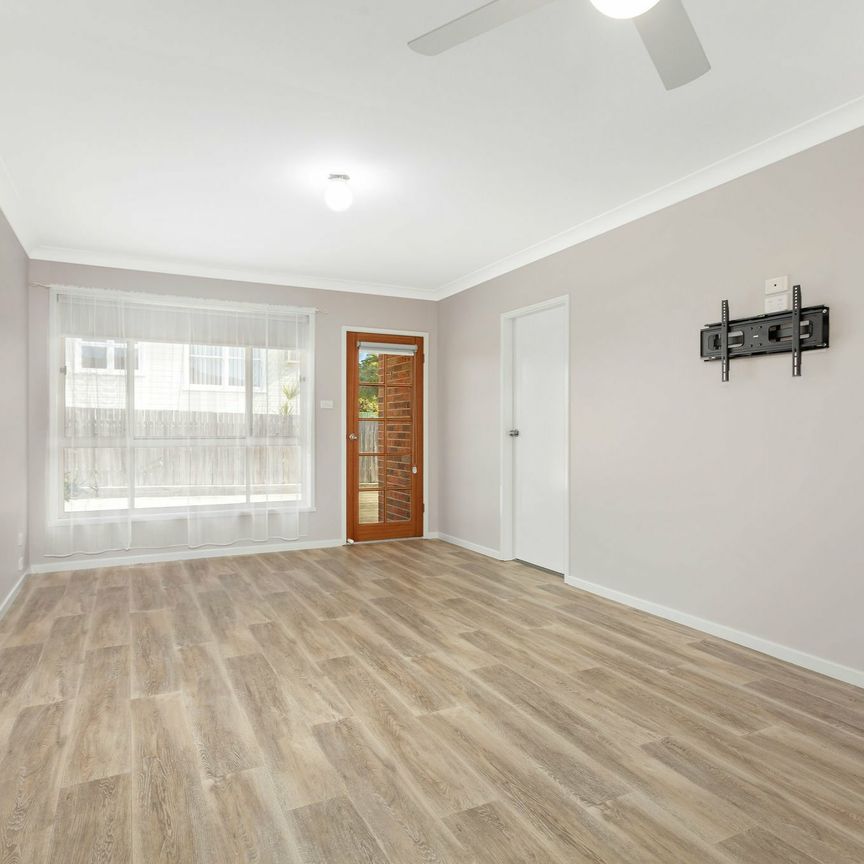 Taree West Villa - Photo 1