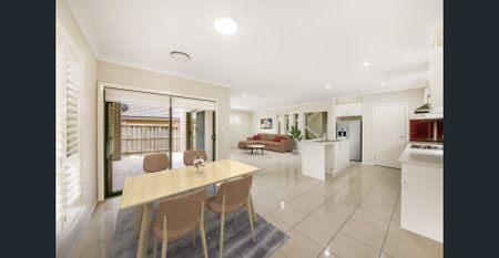 Air-Conditioned Four Bedroom Family Home with Gas Cook-Top and a Double Garage!!! - Photo 2