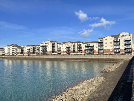 2 bedroom apartment to rent Macquarie Quay, BN23 - Photo 1