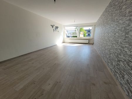 KNAP appartement op de 1ste verdieping met 3 slaapkamers en garagebox! - Foto 5