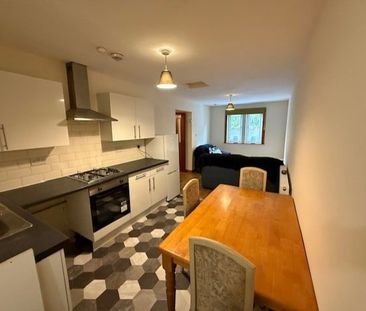 2 Bed Flat, Ark Lane, G31 - Photo 6