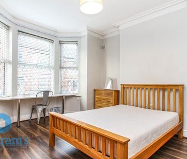 1 bedroom in a house share to rent - Photo 6