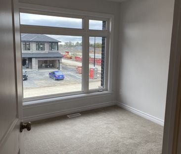 For Lease - 2440 Goldhawk Road, Stittsville - Munster - Richmond, O... - Photo 4