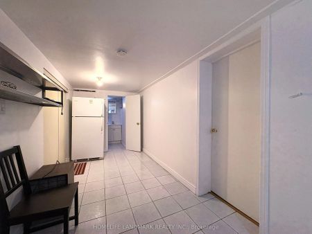 9 Lamont Avenue #Basement N - Photo 5