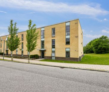 <b>Lys og rummelig 2-værelses lejlighed med altan – Overblikket 6, ... - Foto 3