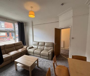7 bedroom maisonette to rent - Photo 4