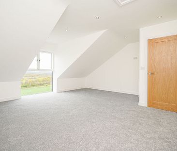 4 bedroom Semi-Detached House to rent - Photo 6