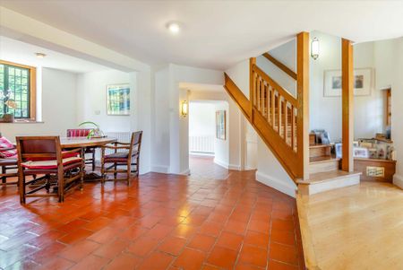 6 bedroom detached house to rent - Photo 5