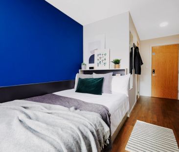 Silver En-Suite - Photo 4