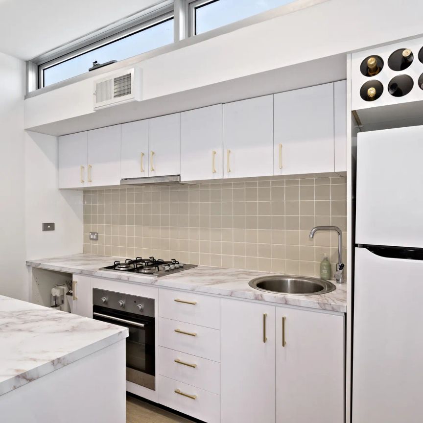 Stylish Sanctuary In Seaside Location - Photo 1