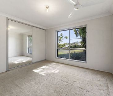 Family-Friendly Living on a Large Block - Photo 6