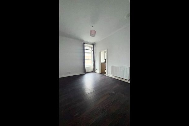 1 Bed Flat, Newlands Road, G44 - Photo 1