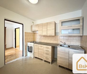 Pronájem bytu 2+1 58 m² - Photo 1
