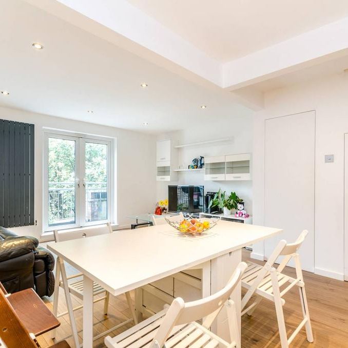 2 bedroom maisonette to rent - Photo 1