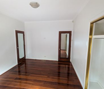 Hughesdale - Photo 2