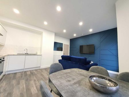 3 bedroom apartment to rent - Photo 5