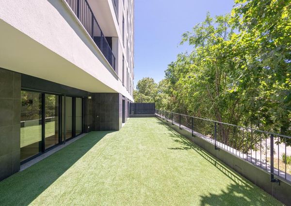 2 Bedroom Apartment with garden, Miraflores, Oeiras