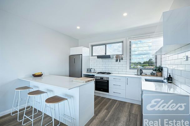 Convenient Modern Apartment with Balcony - Photo 1