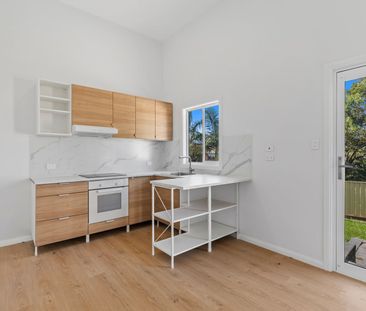 Lake View Retreat with Self‑Contained Studio - Photo 4