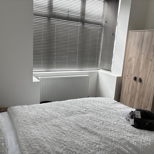 Room in a Shared House, Bearwood Road, B66 - Photo 1