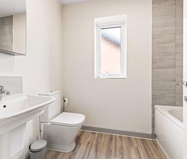 3 bedroom semi-detached house to rent - Photo 3