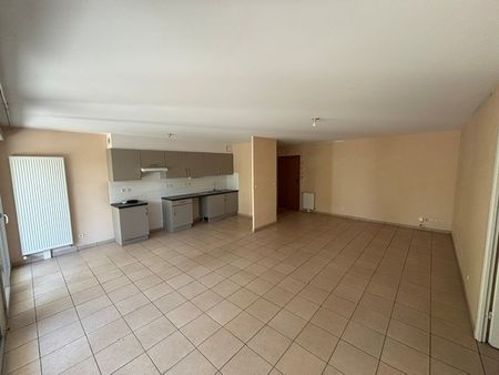 Location Appartement 3 pièces 72m² LA MOTTE SERVOLEX 73290 - Photo 2