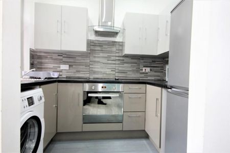 Flat , Connaught House, - Mount Street, Preston - Photo 4