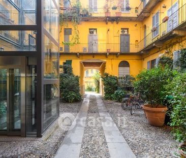 Monolocale in Affitto in Via Vigevano 9 a Milano - Photo 1