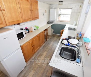 3 bedroom terraced house to rent - Photo 5