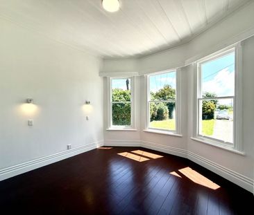 Spacious 4-Bedroom Home on Large Section – Recently Renovated - Photo 5