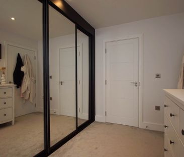 2 bed Flat for rent - Photo 3