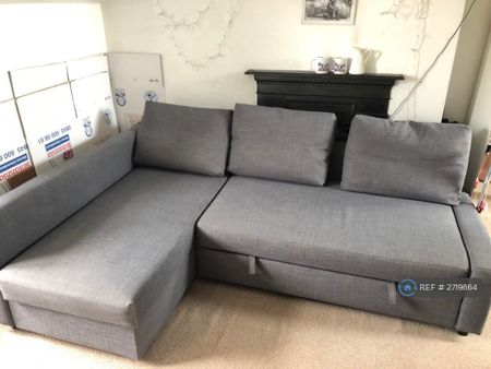 Studio to rent - Photo 2