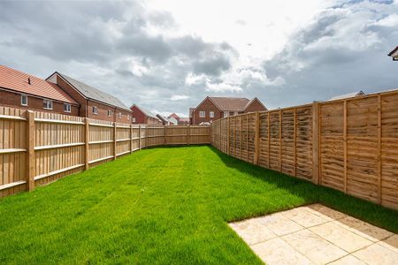 3 bedroom detached house to rent - Photo 5