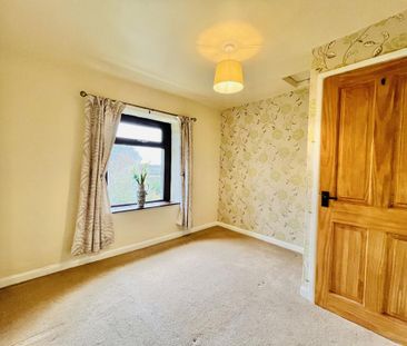 4 bedroom detached house to rent - Photo 4