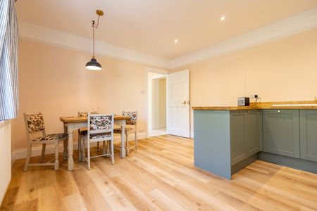 3 bed maisonette to rent in Corvesgate, 23 Nairn Road, BH13 - Photo 2