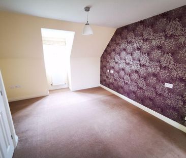 3 bedroom semi-detached house to rent - Photo 2