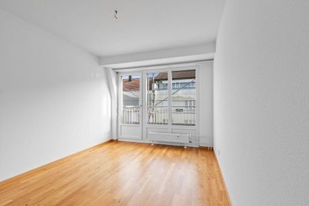 Newly renovated – your new home - Photo 2