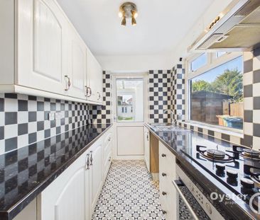 3 bedroom semi-detached house to rent - Photo 5