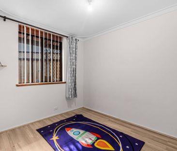 Established Charm in a Quiet Craigie Pocket - Photo 5