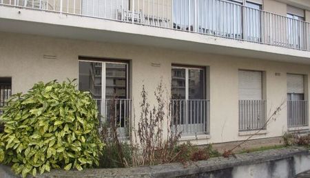 Appartement 1 pièces 22m2 REIMS 425 euros - Photo 3