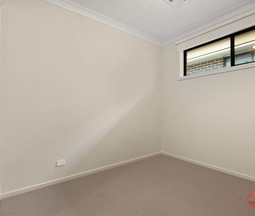 IMPRESSIVE FAMILY HOME WITH MODERN DECOR & SPACE FOR THE WHOLE FAMILY - Photo 1