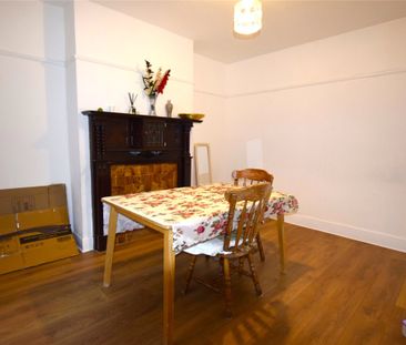 Deanscroft Avenue, London, NW9 - Photo 3